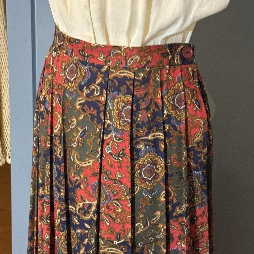 Petite Essentials Maxi Skirt Petite 10P –  Paisley Red Navy‎ Green Pleated 90s